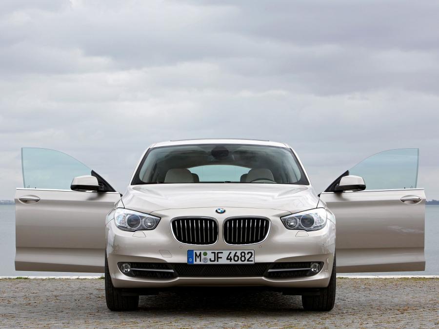  BMW 550i Gran Turismo 2009 года  (фото 7 из 22)